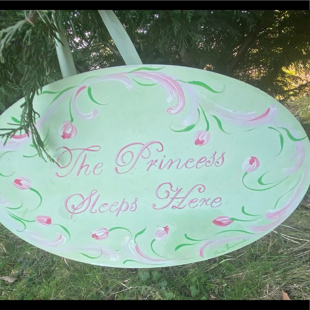 Whimsical hand painted sign 👑 - Picture 2 of 3
